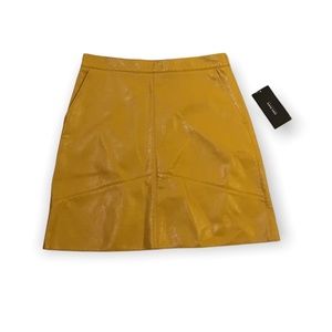 Mustard yellow NWT faux leather Zara  Aline mini skirt size S